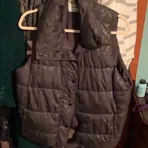 Women’s puffer vest
